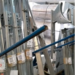 Any gallery item can be a banner pointing to any page